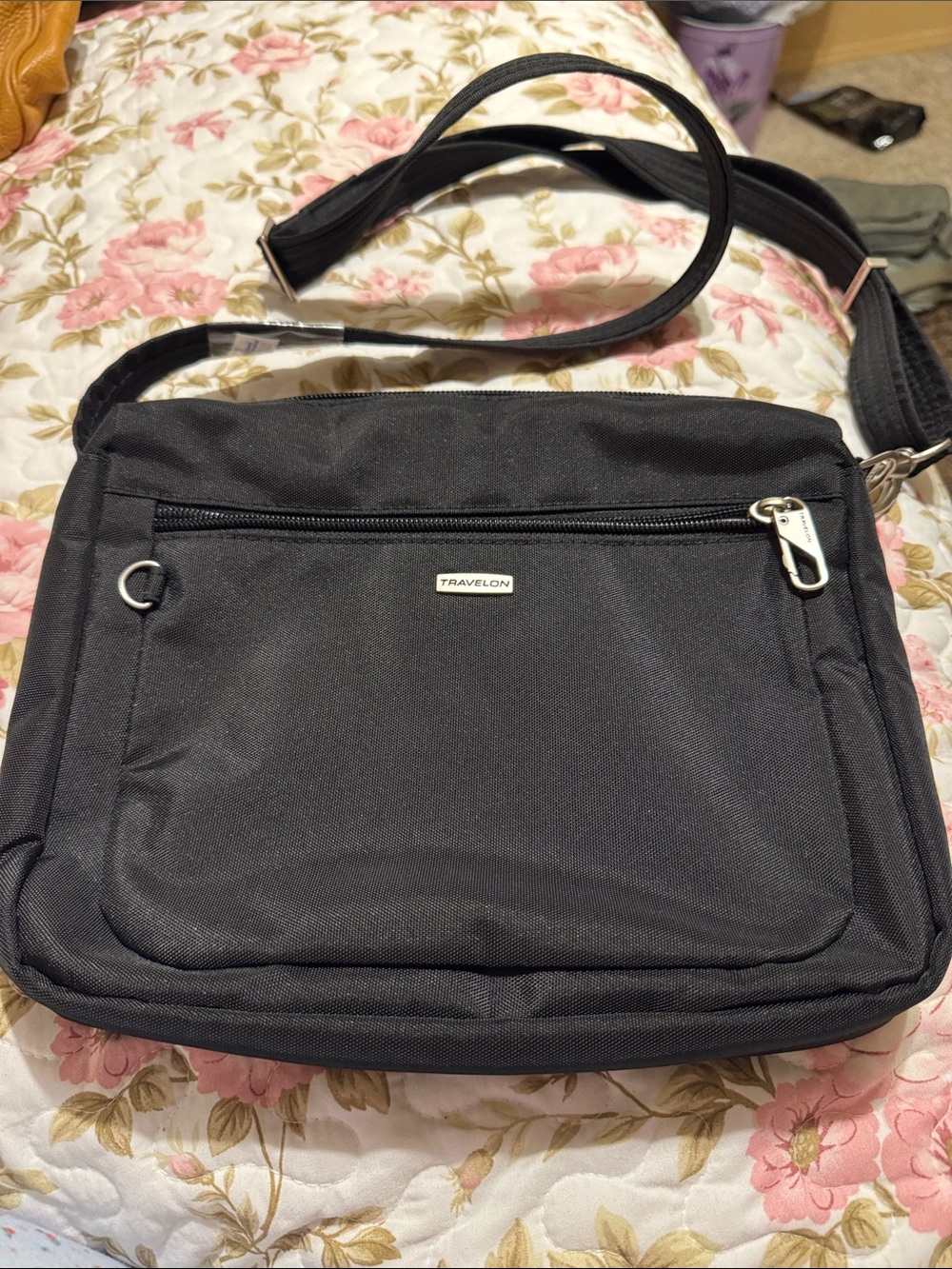 Travelon Black Lightweight Crossbody Messenger Bag